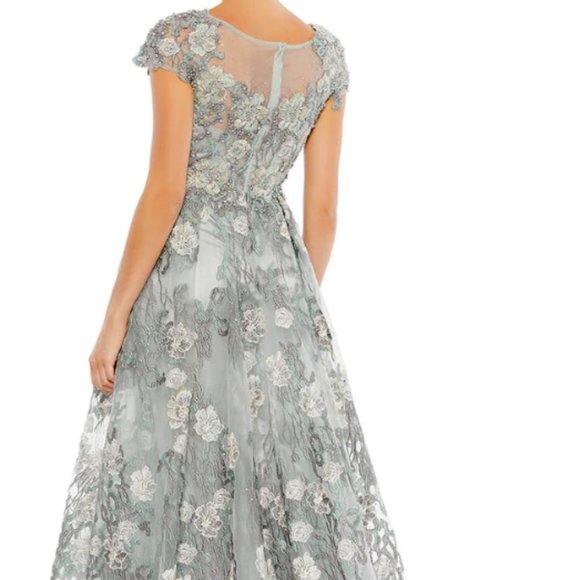 MAC DUGGAL 20294 FLORAL EMBROIDERED EMBELLISHED SHORT SLEEVE SEAMIST GOWN sz 12 - Picture 2 of 7